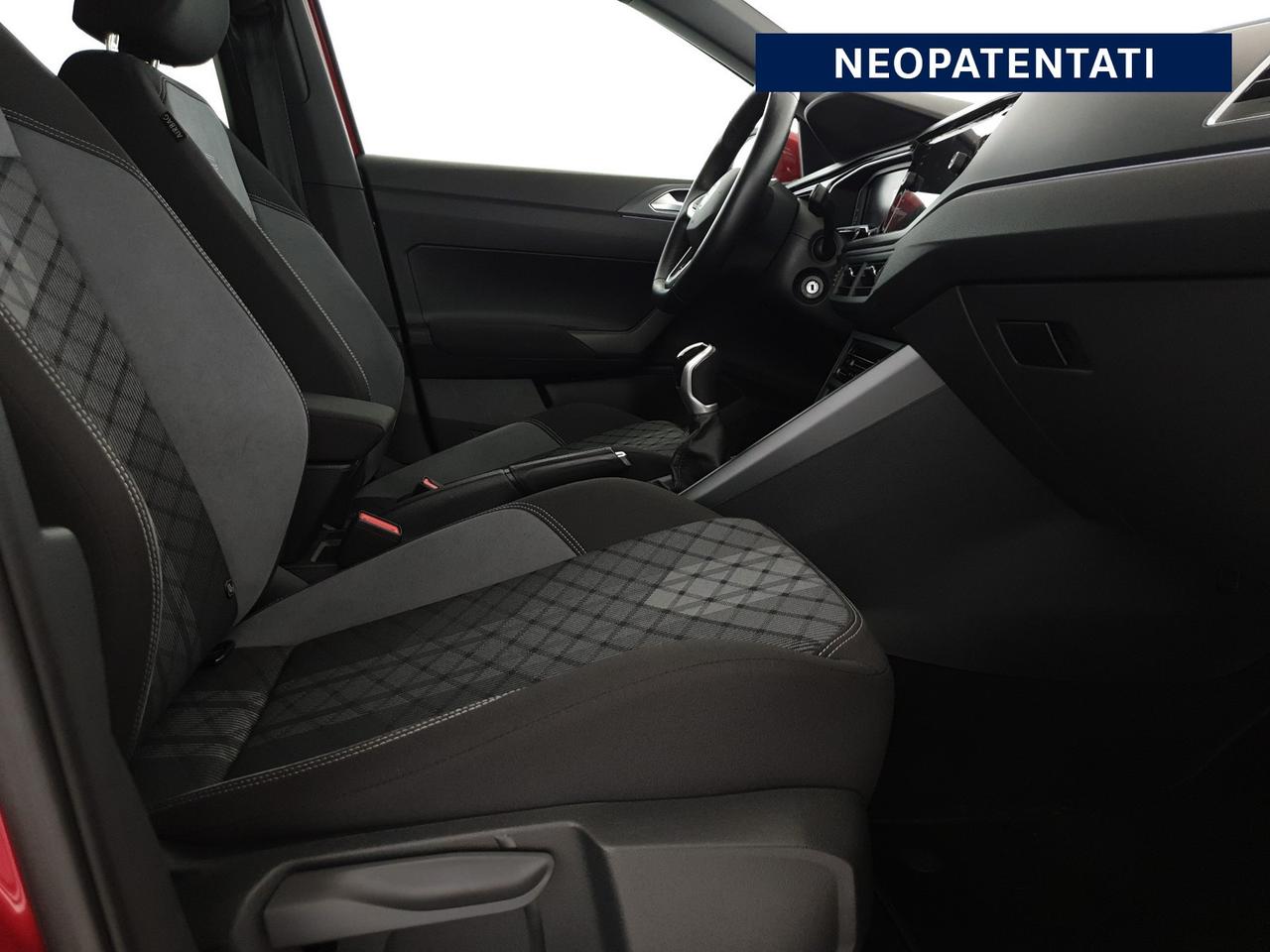 Volkswagen Taigo 1.0 tsi r-line 110cv