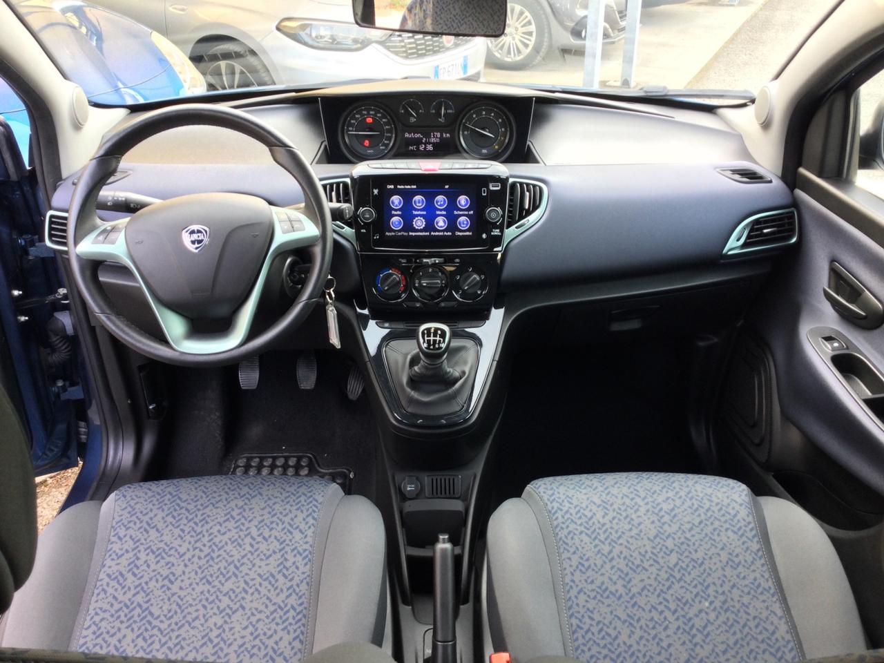 Lancia Ypsilon 1.0 FireFly S&S Hybryd Gold 5posti