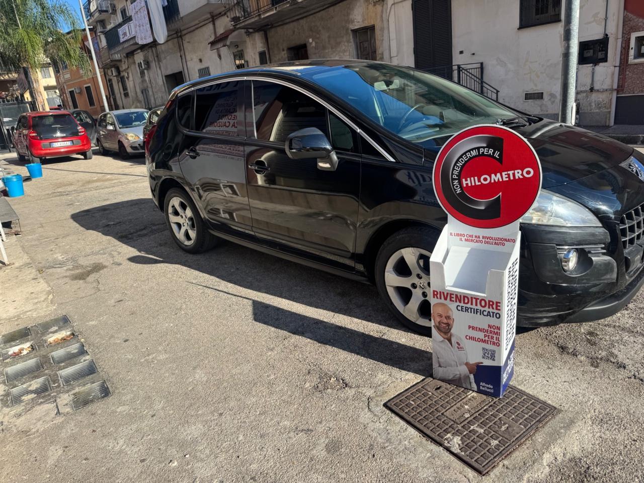 Peugeot 3008 1.6 HDi 110CV cambio robotizzato Premium