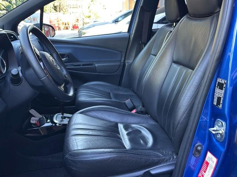 Toyota Yaris Hybrid 1.5 Hybrid Lounge Blue MY19