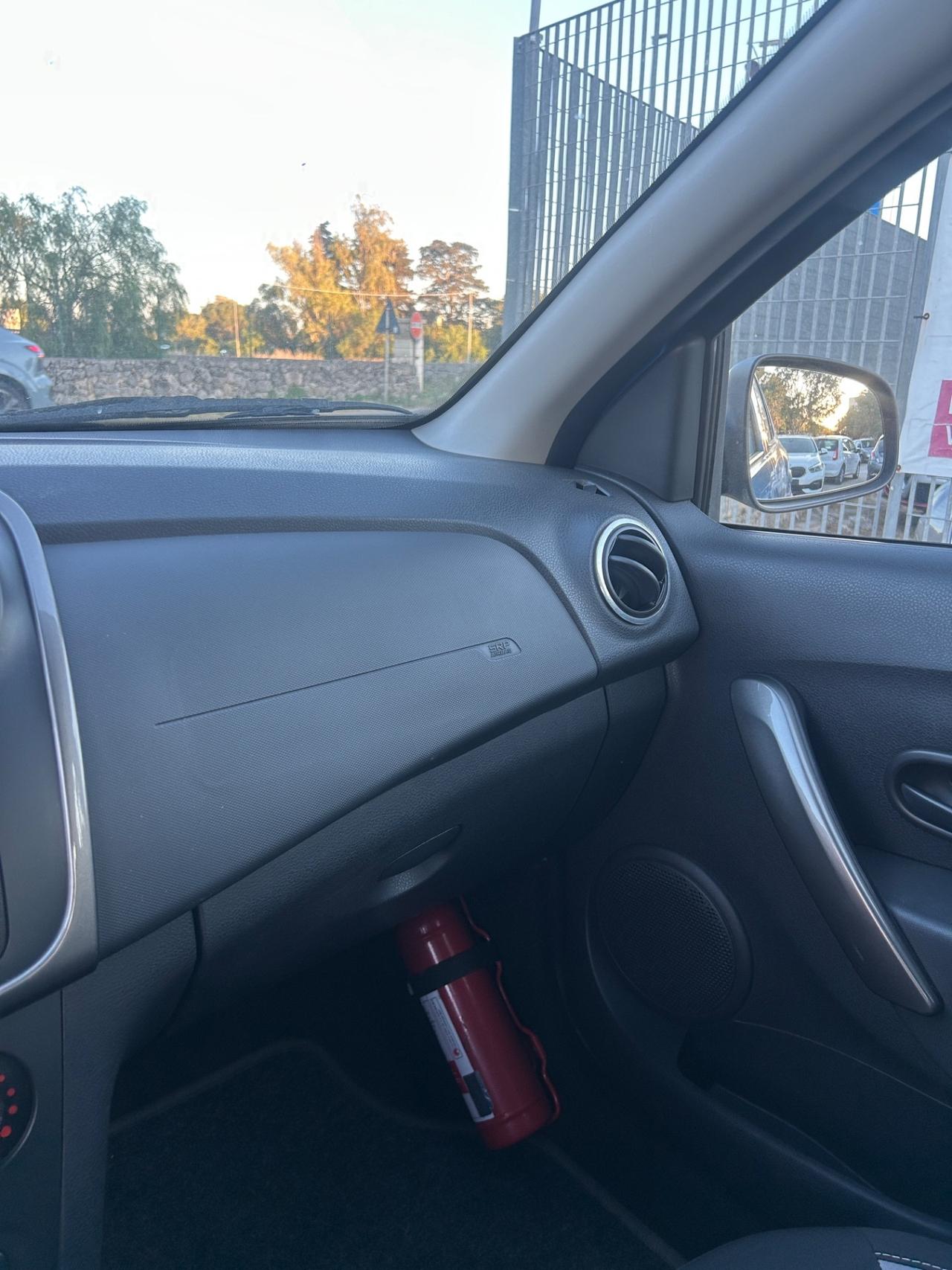 Dacia Sandero Stepway 1.5 90CV-2013/NAVI/SENSORI