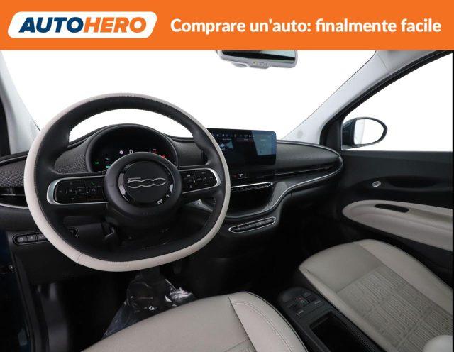 FIAT 500e Berlina 42 kWh La Prima