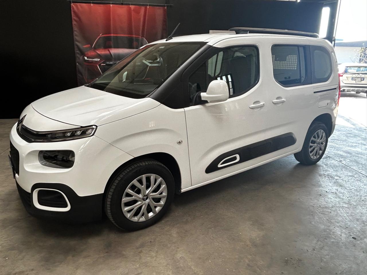 Citroen Berlingo 1500 blue hdi