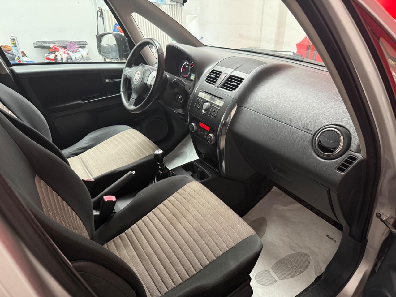 Fiat Sedici 2.0 MJT 16V DPF 4x4 Emotion