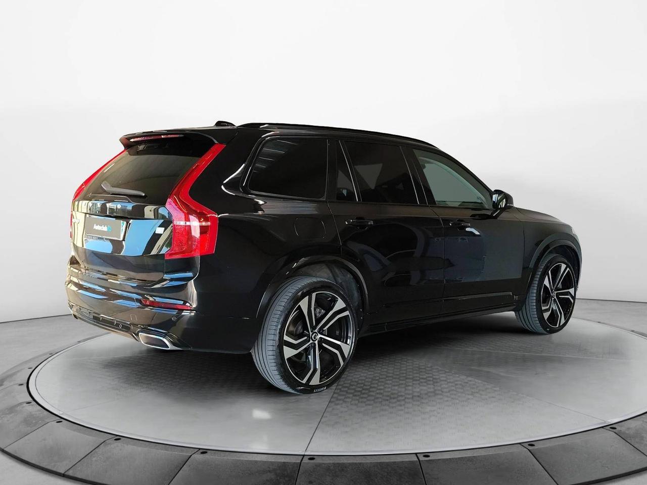 Volvo XC90 2.0 t8 phev R-design awd 303cv 7 Posti