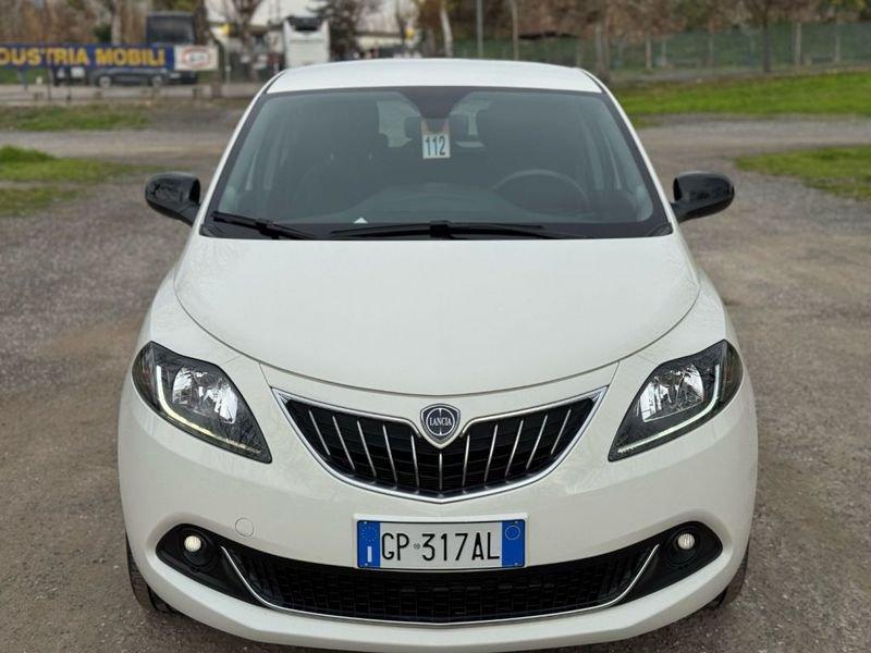 Lancia Ypsilon 1.2 69 CV 5 porte "GOLD"