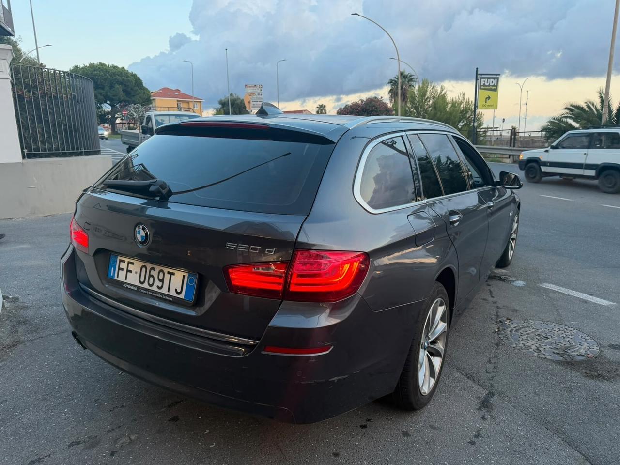Bmw 520 520d xDrive Touring Luxury