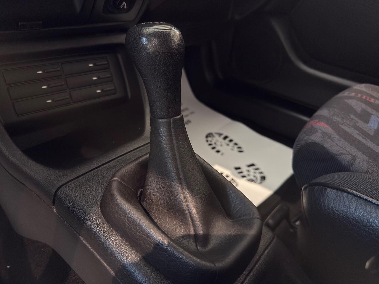 Volkswagen Golf 1.6 cat 5 porte GT Special GT