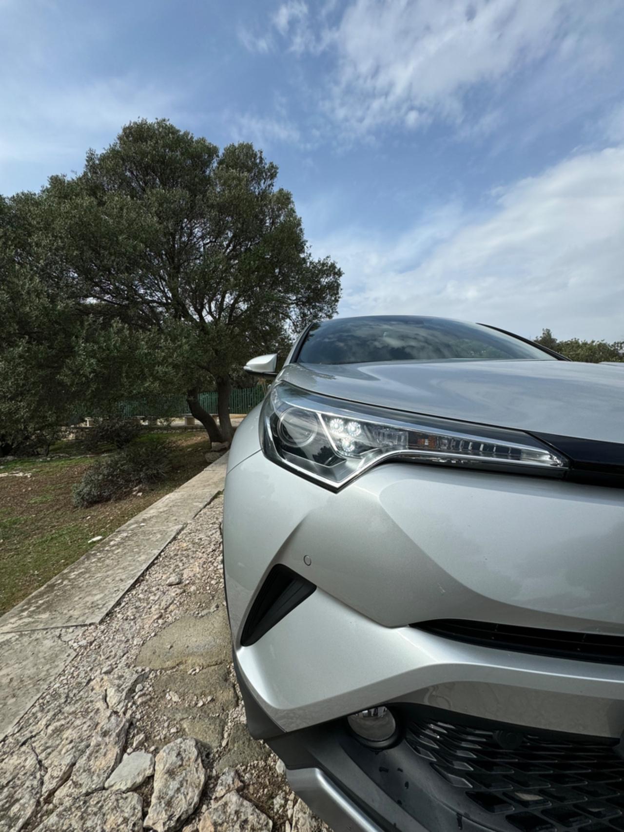 Toyota C-HR 1.8 Hybrid E-CVT Lounge