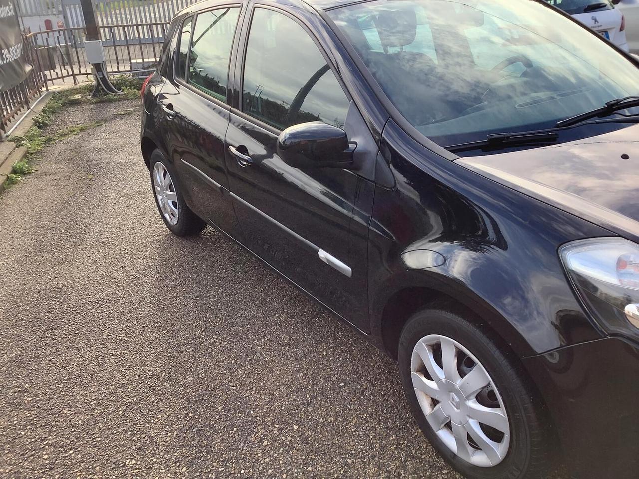 Renault Clio Yahoo per neopatentati