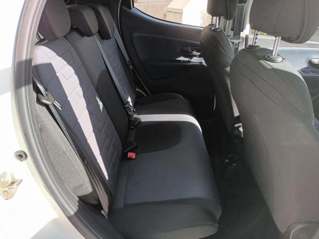 Lancia Ypsilon 1.0 PLATINO Hybrid 70 CV