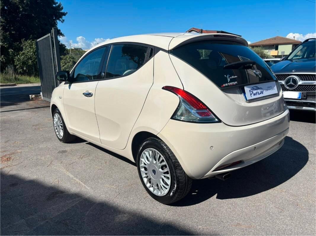 Lancia Ypsilon 1.2 Gold ecochic Gpl 69cv my16