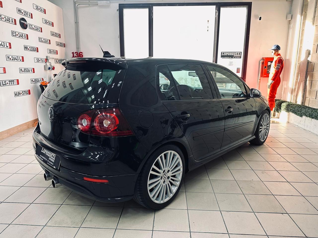 Volkswagen Golf R32 3.2 VR6 4mot. DSG