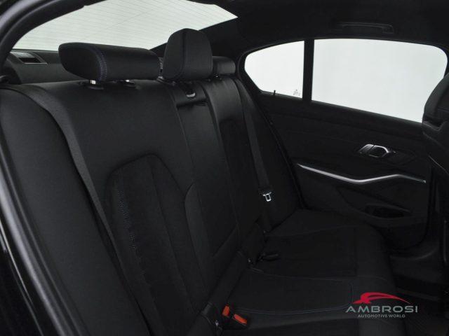 BMW 320 Serie 3 d mhev 48V xdrive MSport auto