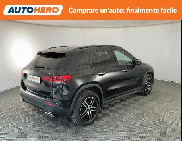 MERCEDES-BENZ GLA 200 d Automatic 4Matic Sport