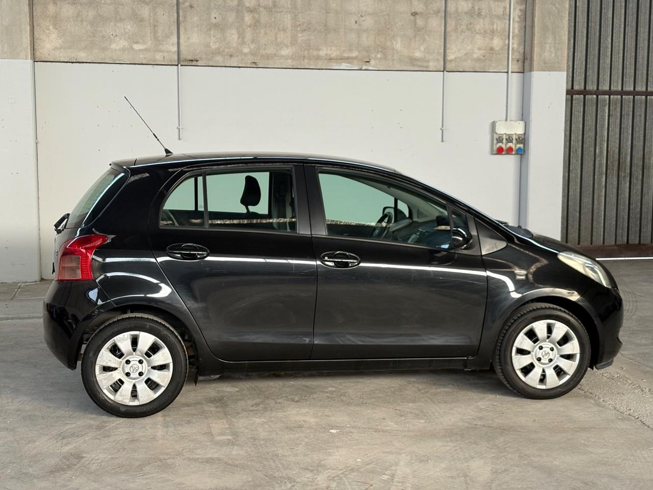 Toyota Yaris 1.3 5 porte Unico proprietario