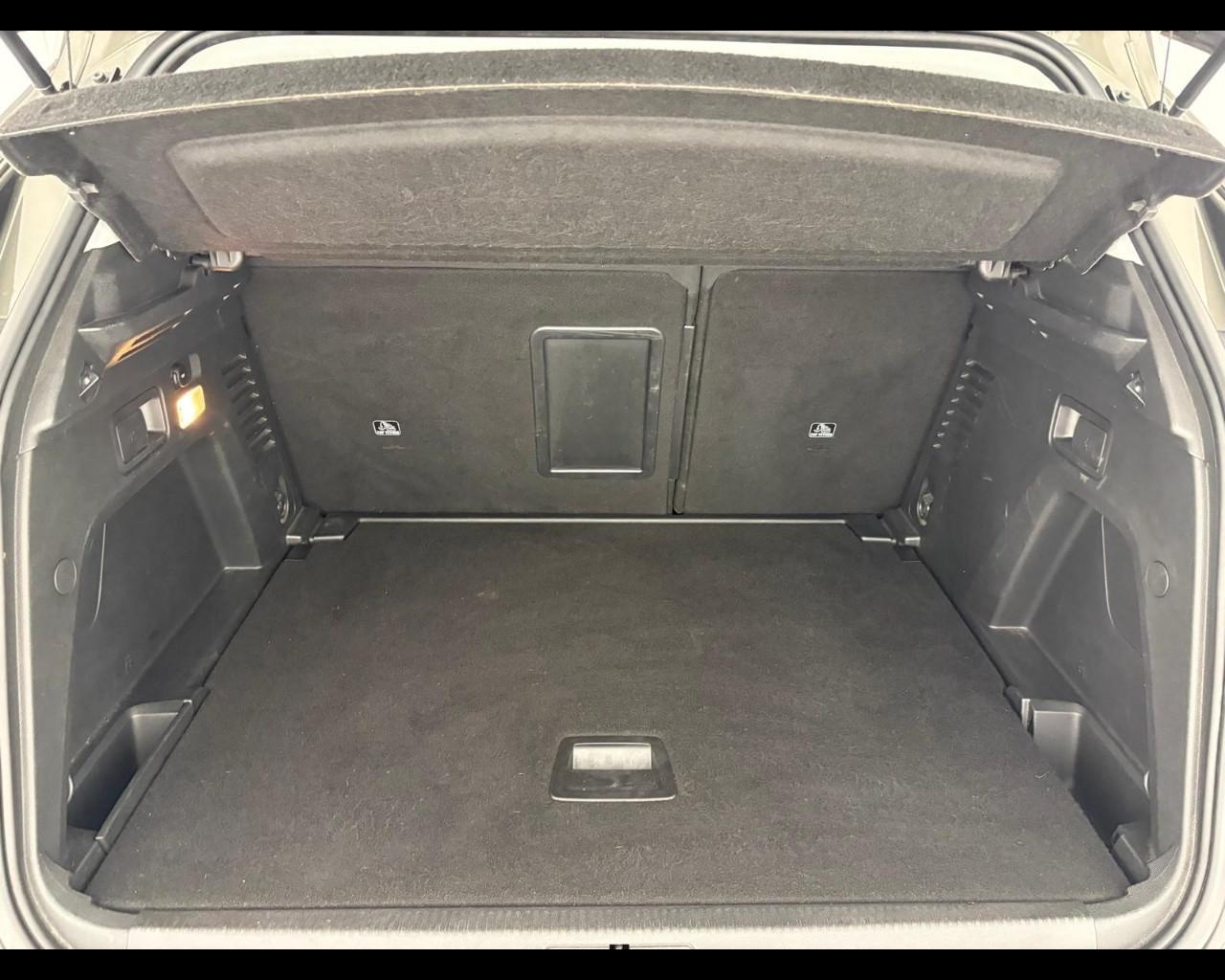 PEUGEOT 3008 1.5 bluehdi Business s&s 130cv eat8