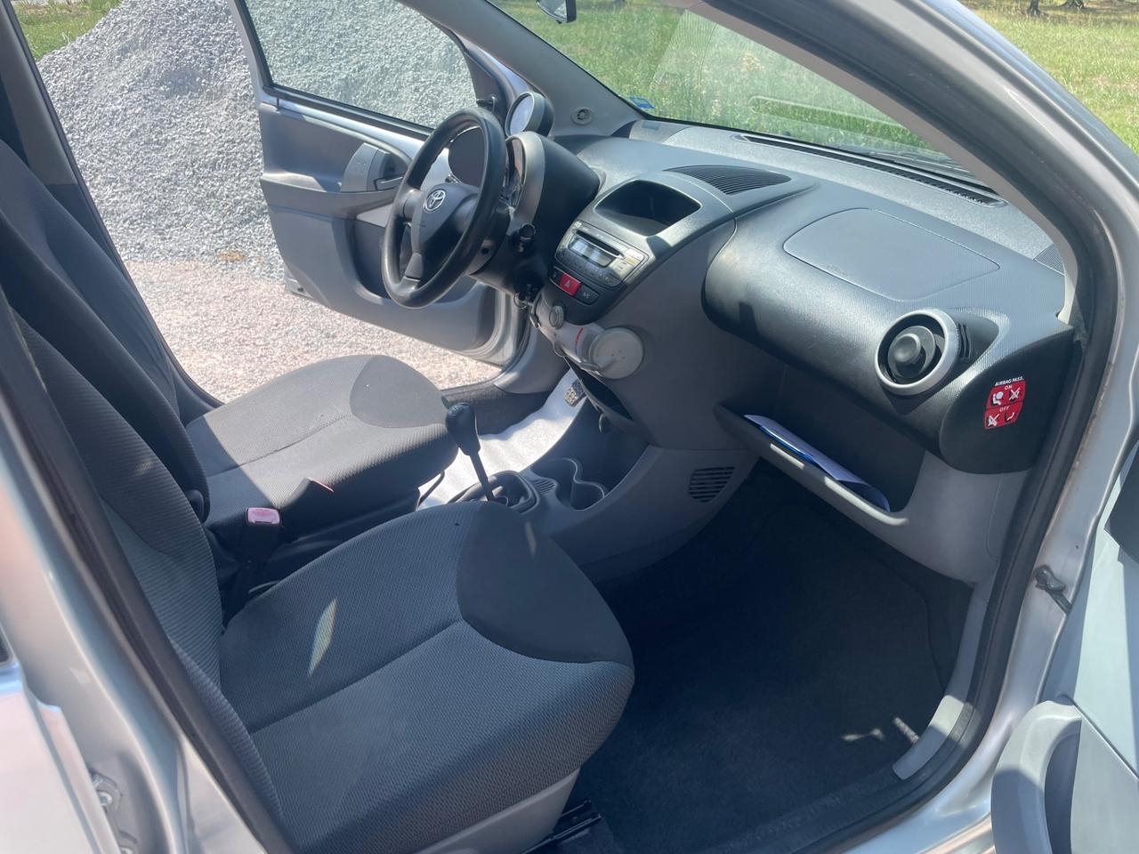 Toyota Aygo 1.0 12V VVT-i 5 porte Sol