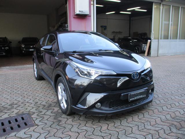 TOYOTA C-HR 1.8 Hybrid E-CVT Business