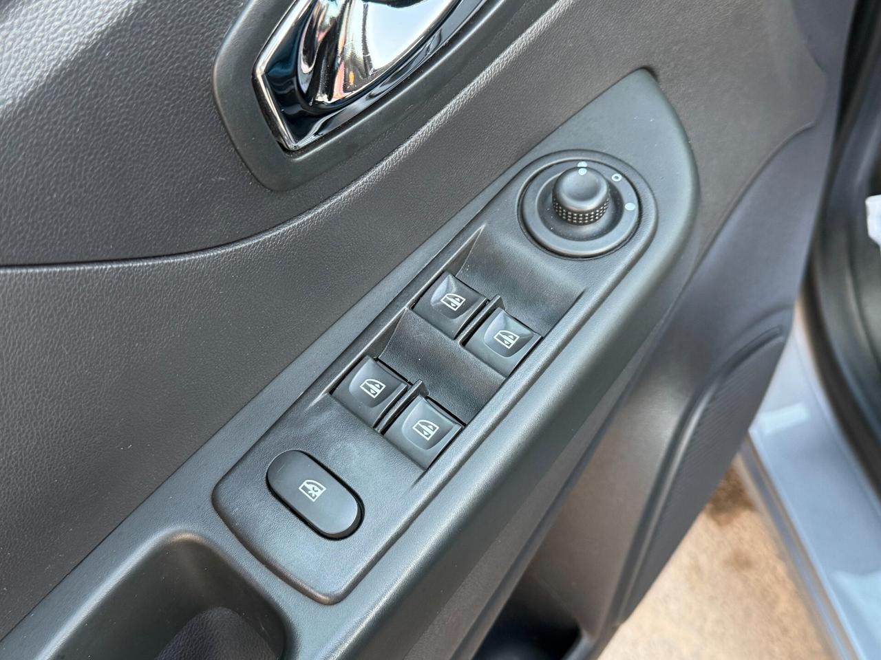 Renault Captur 1.5 dCi 90CV S&S LED Zen - 2016
