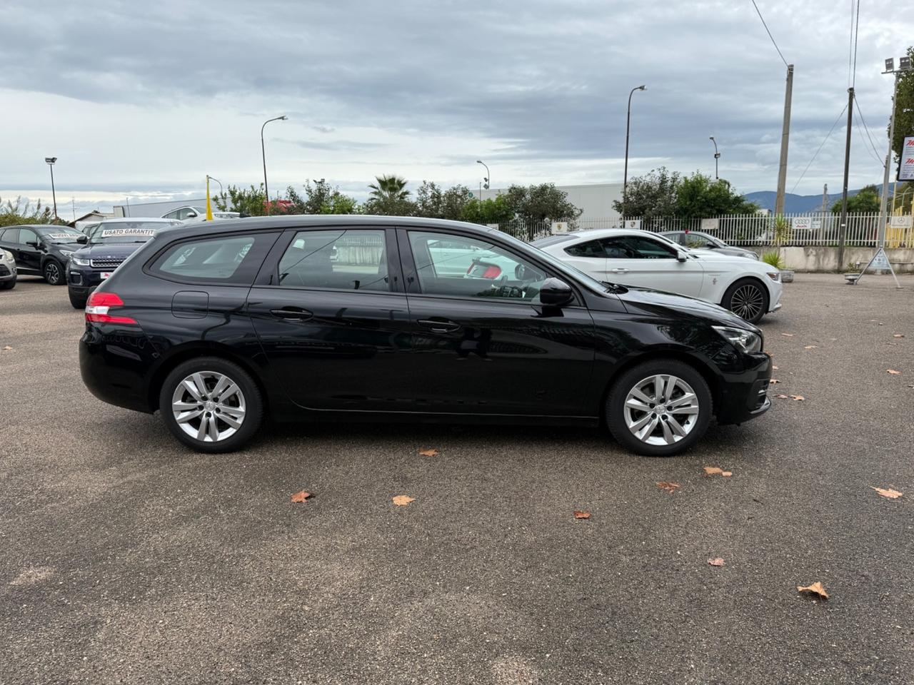 Peugeot 308 BlueHDi 130 S&S SW Business