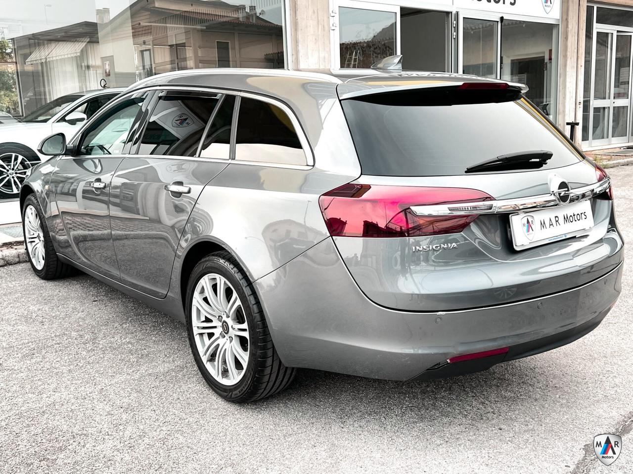 Opel Insignia 1.6 CDTI 136CV Sports Tourer aut. Cosmo Business