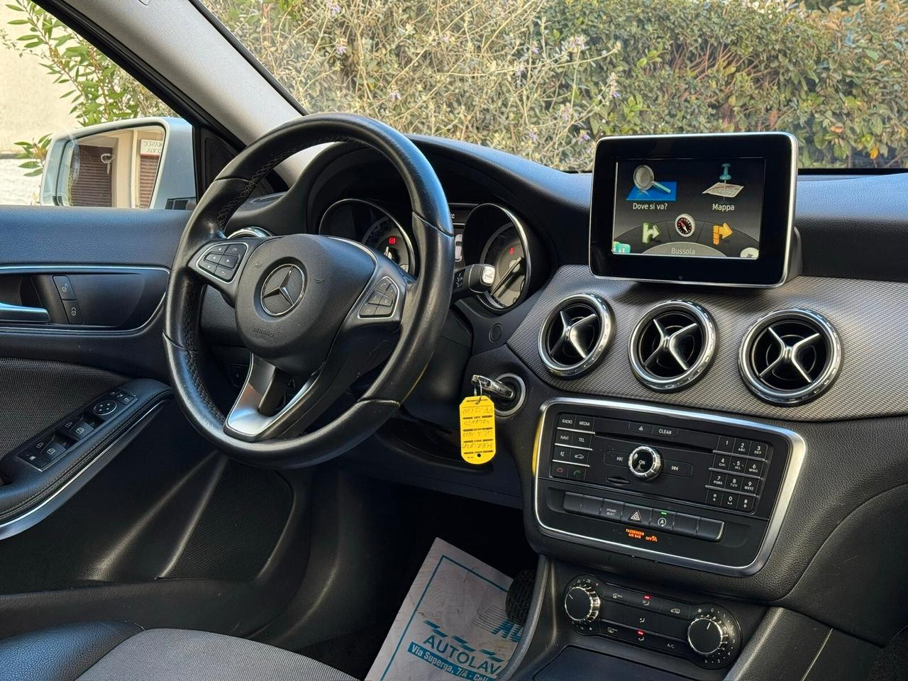 Mercedes-benz GLA 180 1.5 d Automatic Business 110 cv