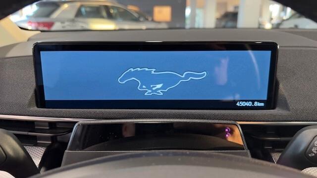 Ford Mustang Mach-E Extended Range 294 CV