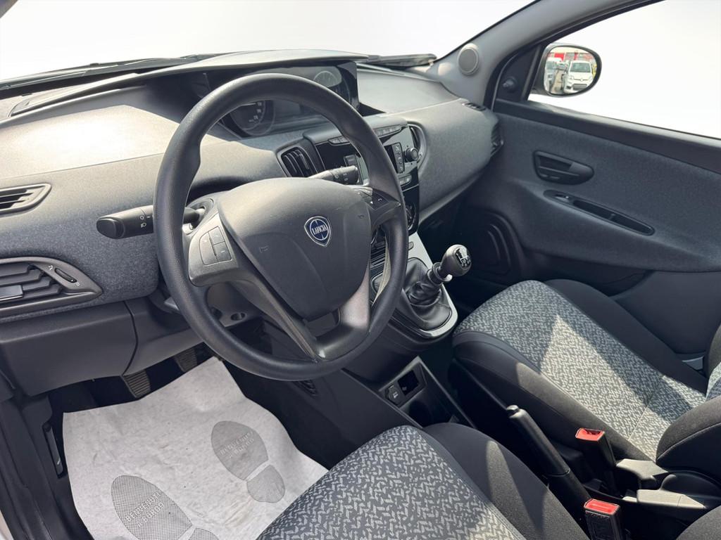LANCIA Ypsilon III 2021 - Ypsilon 1.0 firefly hybrid Silver s&s 70c