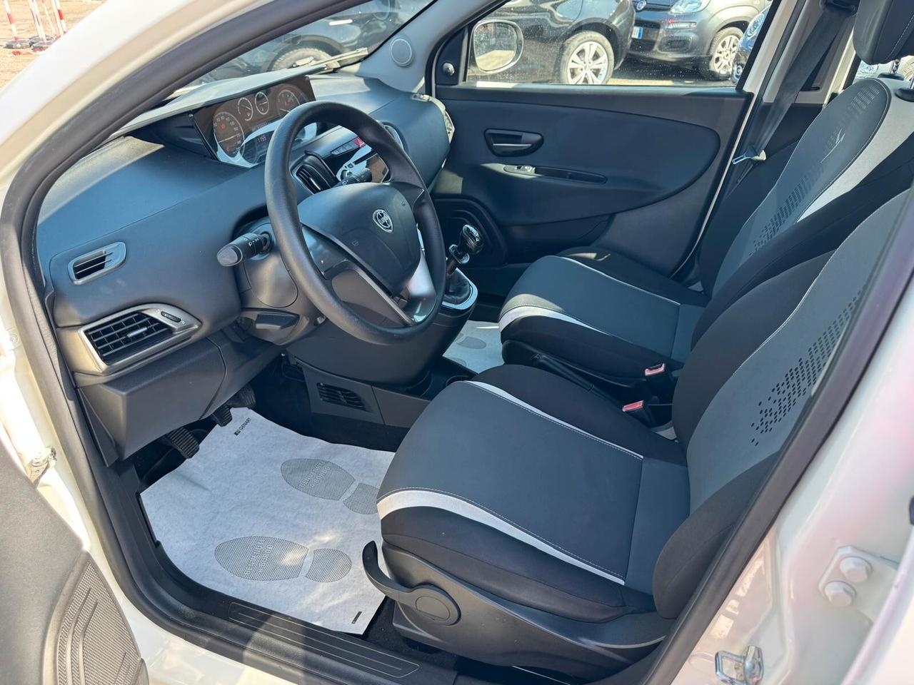 Lancia Ypsilon 1.2 GPL (SCADENZA 2036) ECOCHIC 2015