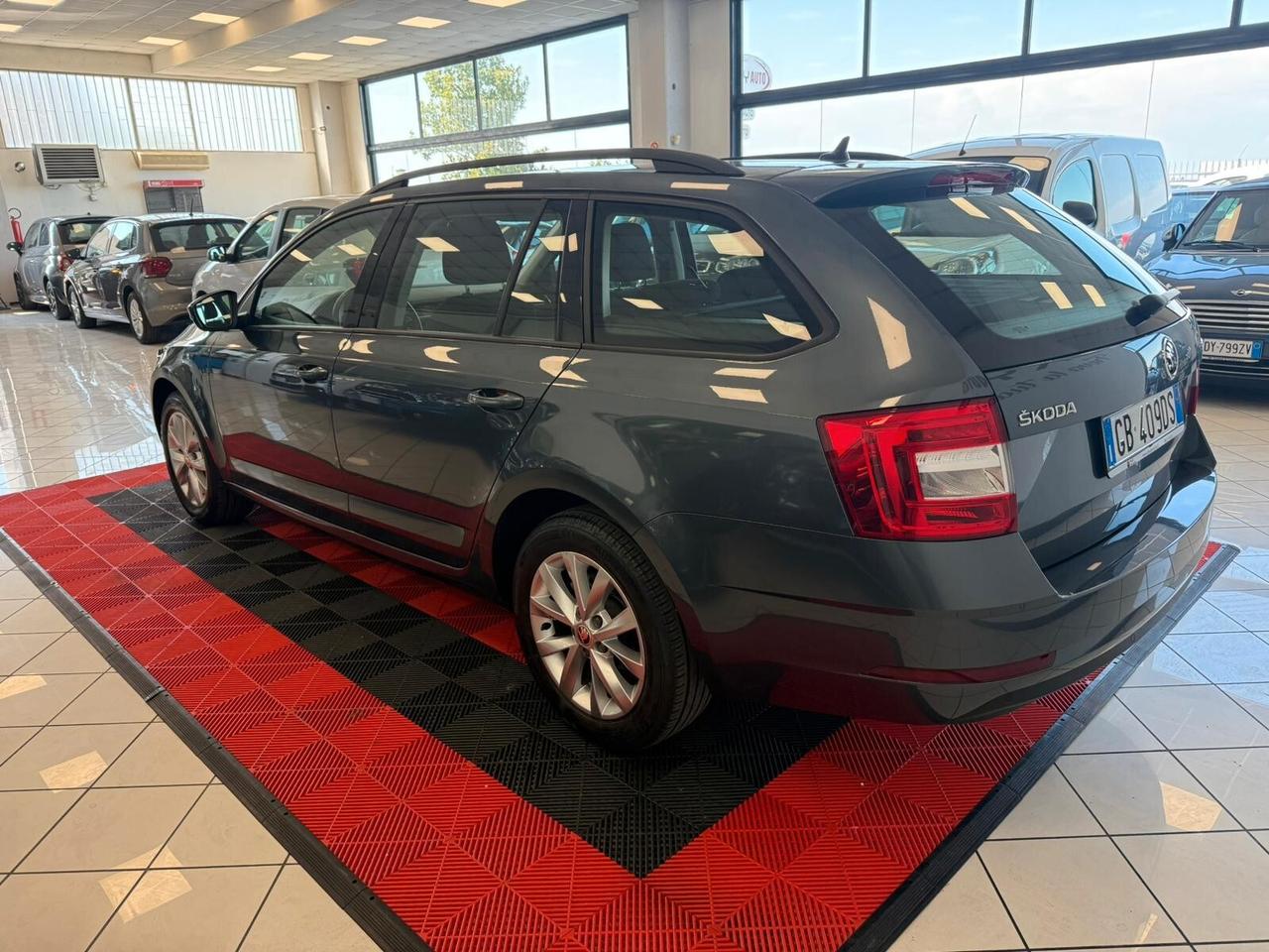 Skoda Octavia 1.6 TDI SCR 115 CV Wagon Executive