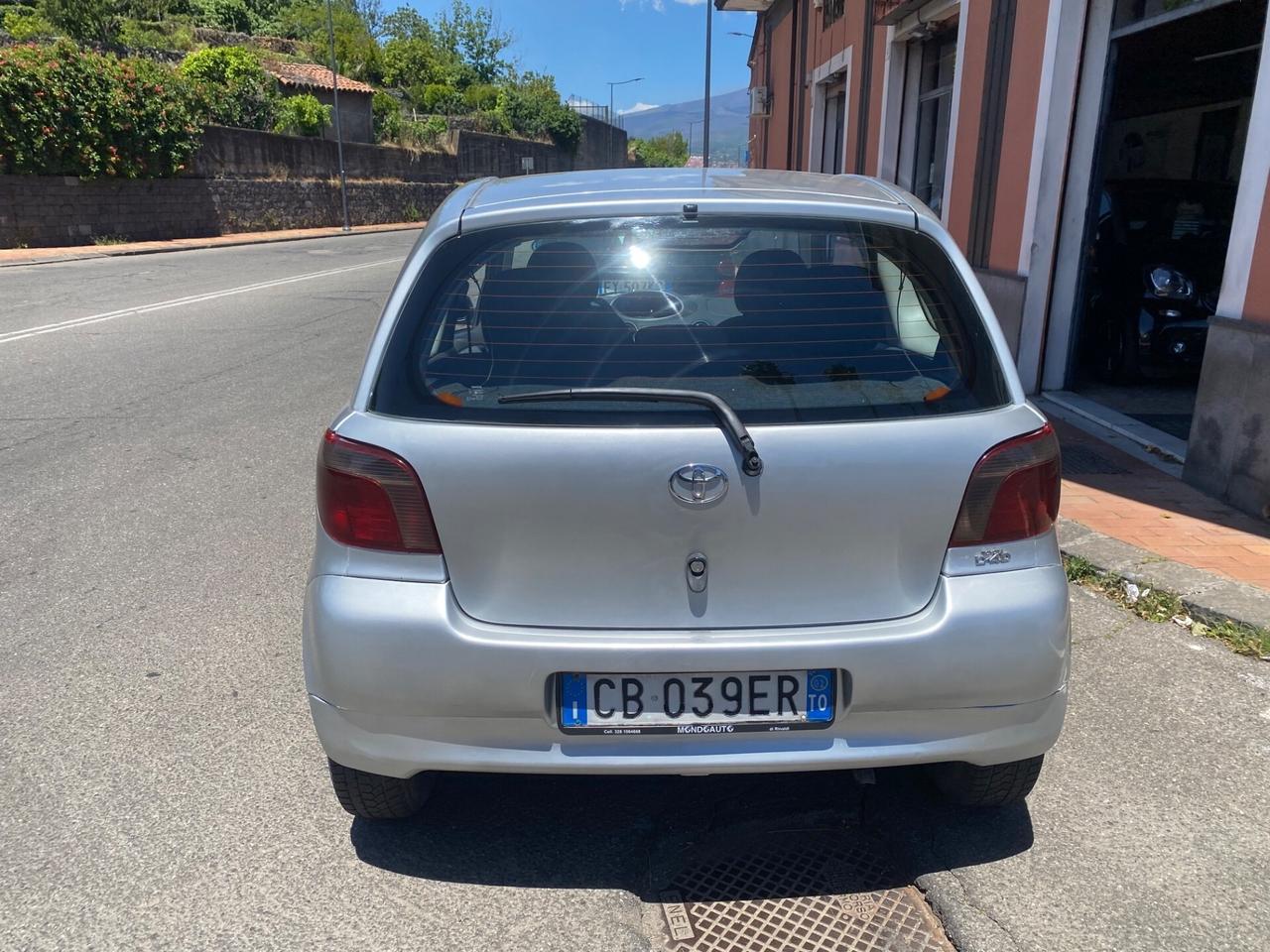 Toyota Yaris 1.4 tdi D-4D cat 3 porte Sol