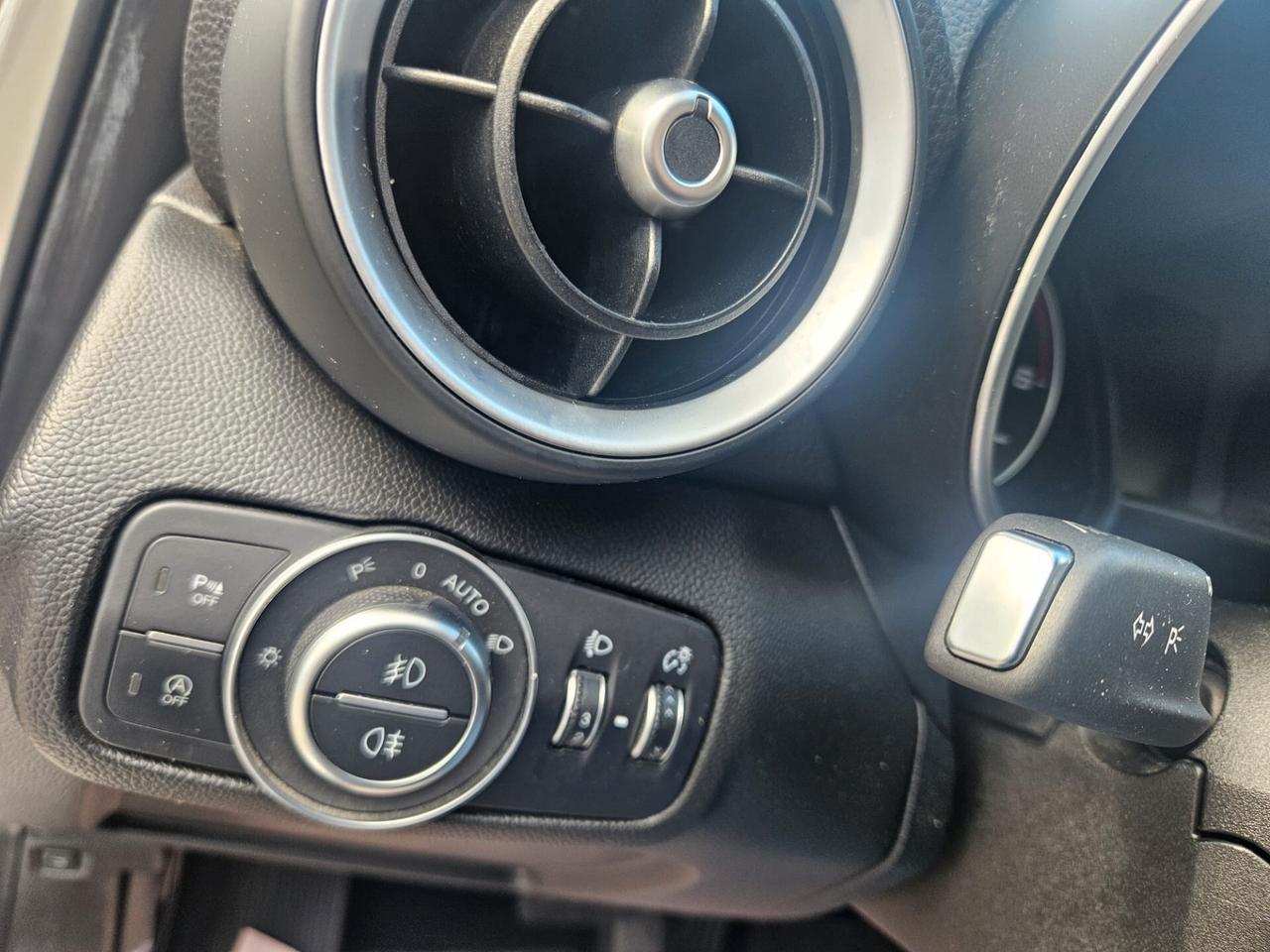 Alfa Romeo Giulia 2.2 Turbodiesel 150 CV AT8 Super