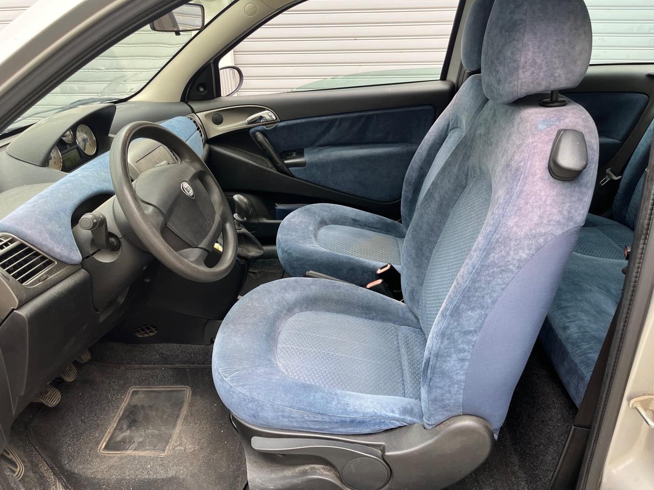 Lancia Ypsilon 1.2 OK NEOPATENTATI