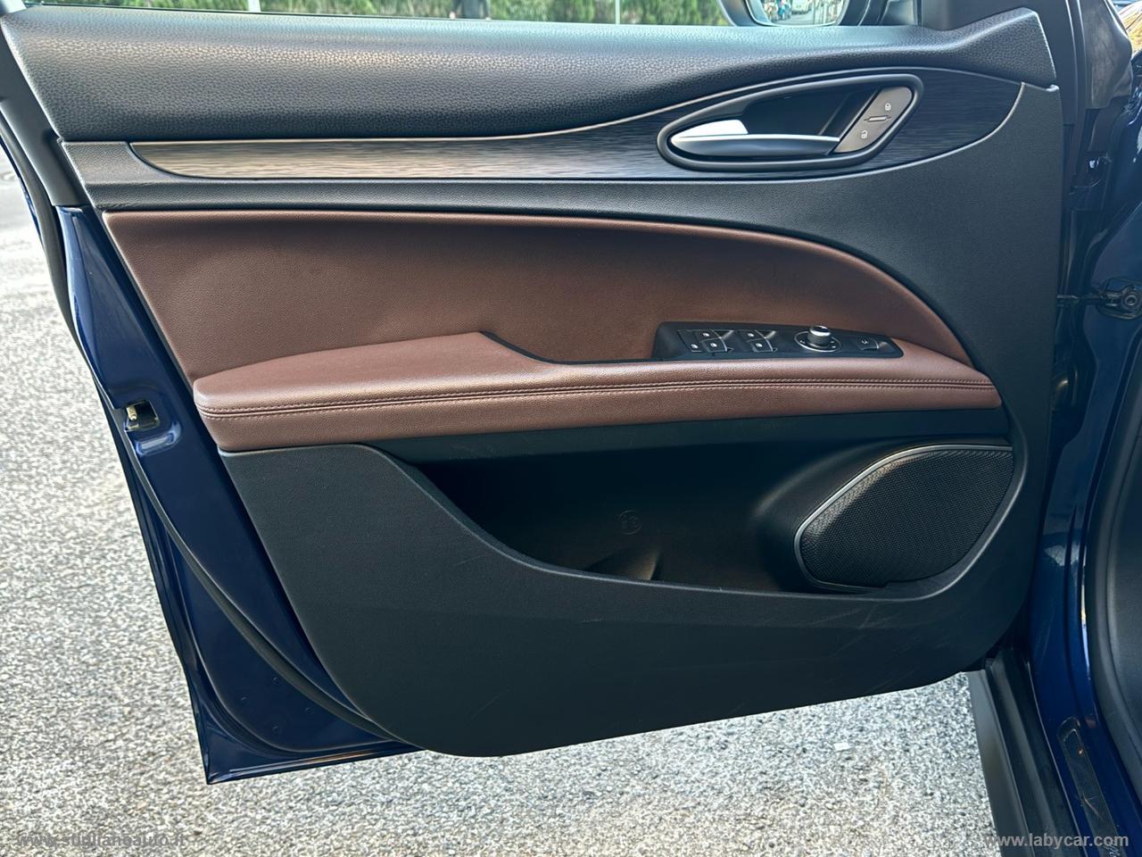 ALFA ROMEO Stelvio 2.2 T.diesel 210 CV AT8 Q4 Exec.