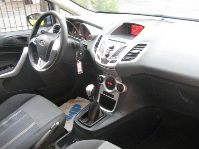 FORD Fiesta 1.2 82 CV 5 PORTE TITANIUM