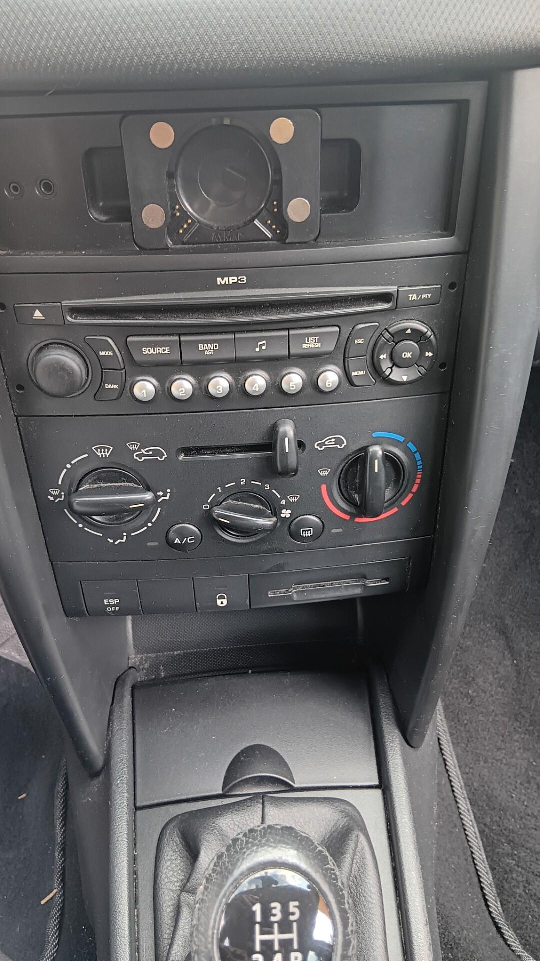 Peugeot 207 1.4 VTi 95CV 5p. XS