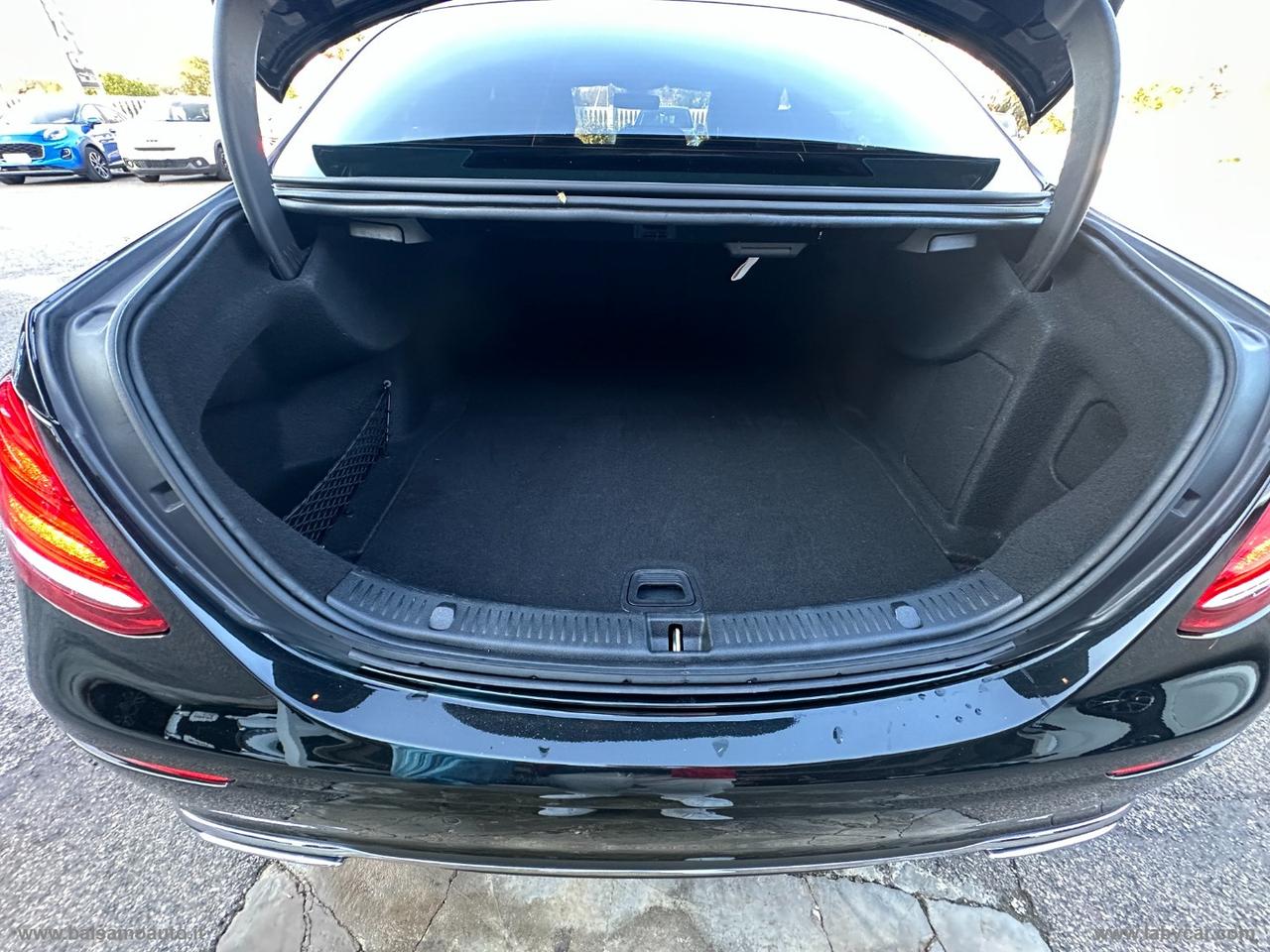MERCEDES-BENZ E 220 d Premium