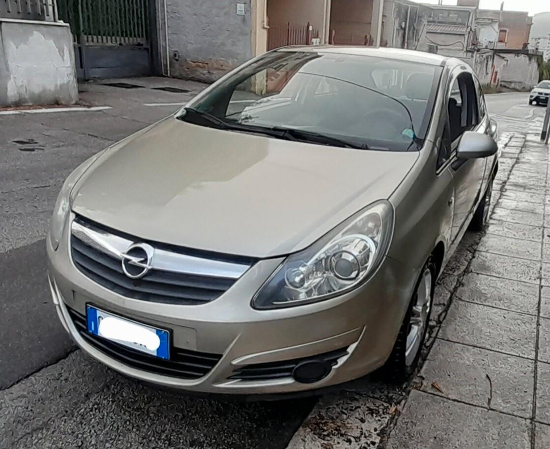 Opel Corsa 1.2 3 porte Club