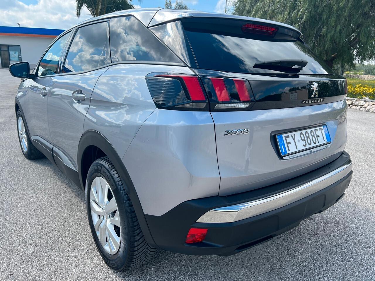 Peugeot 3008 BlueHDi 130 S&S EAT8 Business