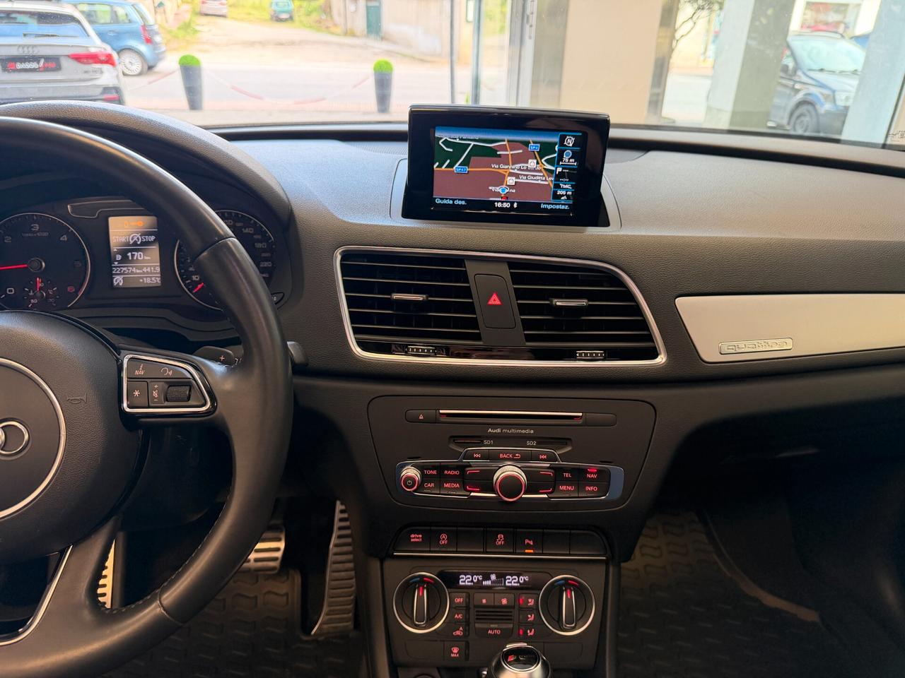 Audi Q3 2.0 TDI 150 CV S line Edition