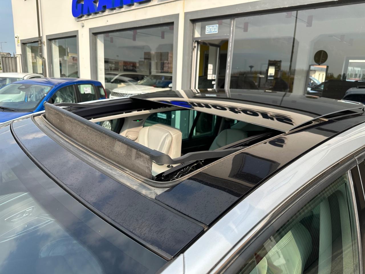 Renault Espace dCi 160CV Energy Initiale Paris 4Control 7 POSTI