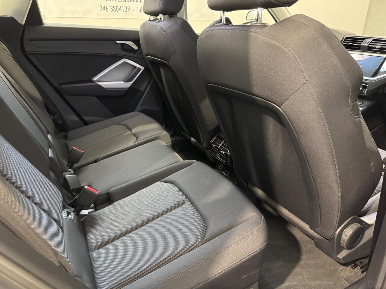 Audi Q3 35 TDI Business Advanced