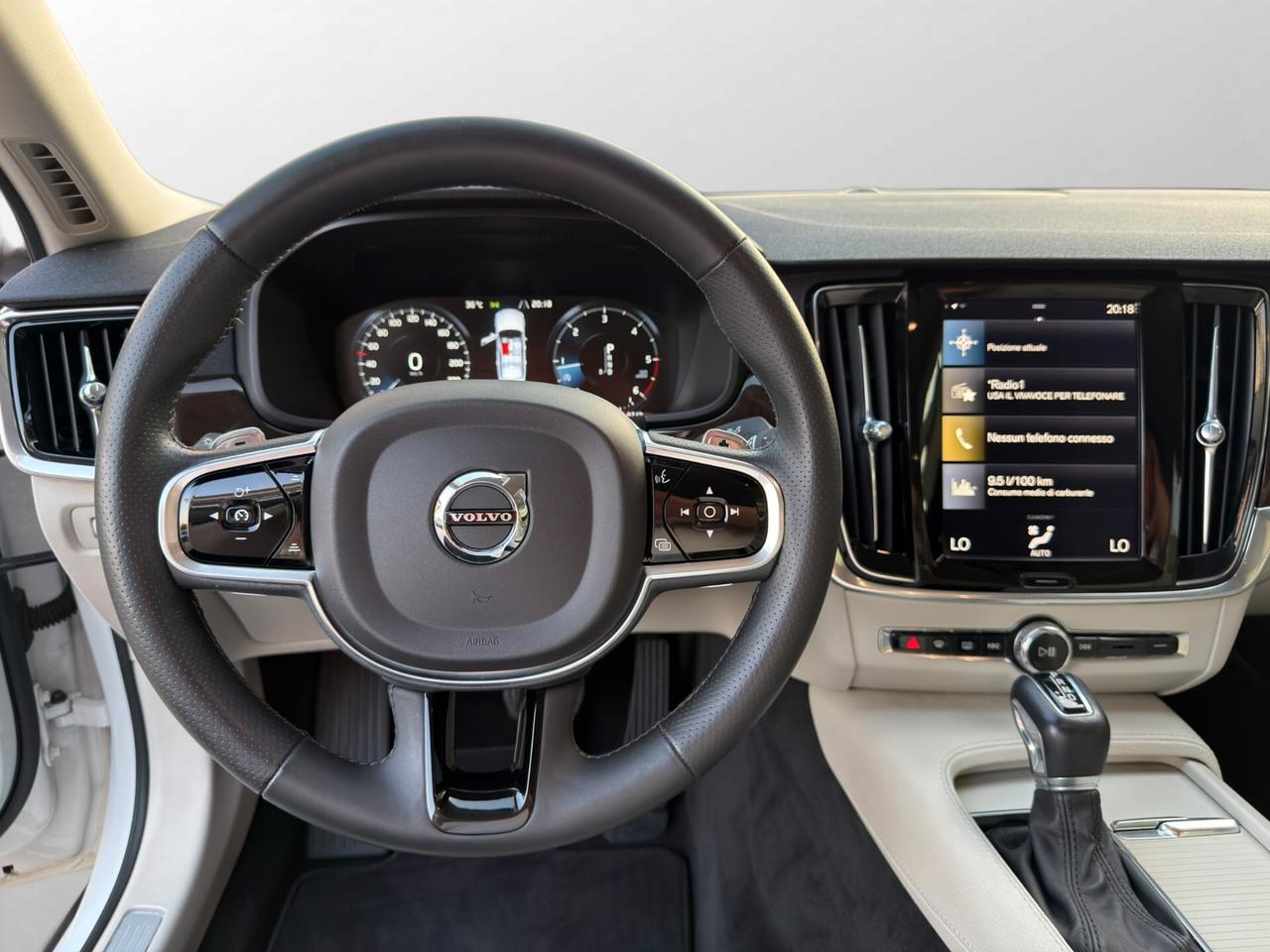 Volvo S90 D5 AWD Geartronic Momentum