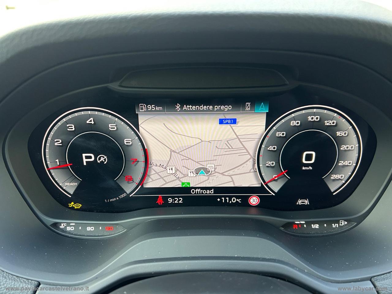 AUDI Q2 35 TFSI S tronic Identity Black