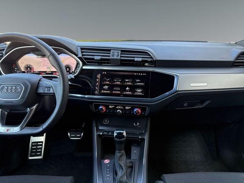 Audi Q3 Q3 40 TDI quattro S tronic S line edition Black Pack 20" Cockpit Camera
