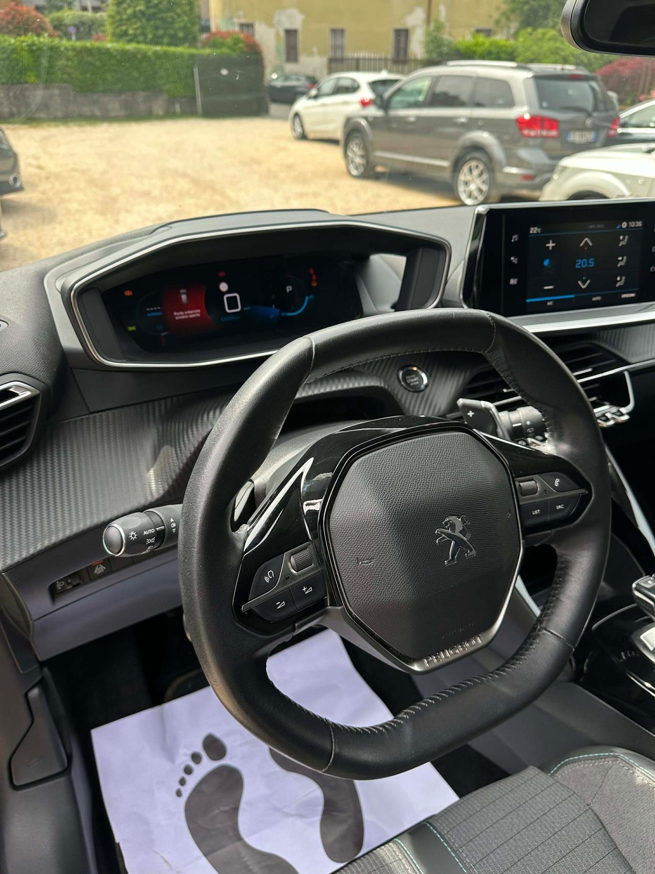 Peugeot 208 100 5P AUTOMATICA ALLURE NAVI 3D COCKPIT FULLOPT