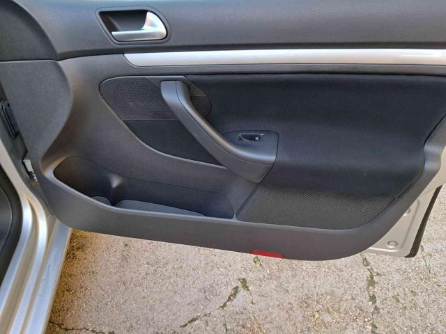 VOLKSWAGEN Golf 1.6 5p. Comfortline ok neopatentati