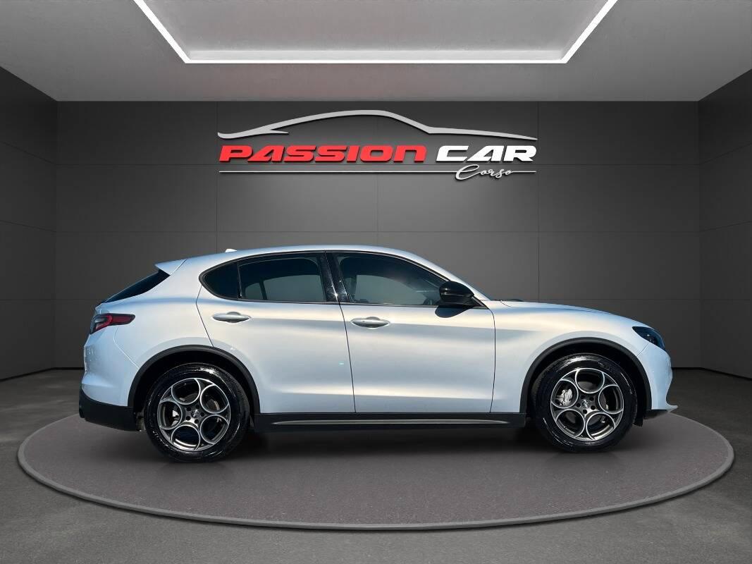 Alfa Romeo Stelvio 2.2 t Sprint rwd 160cv auto