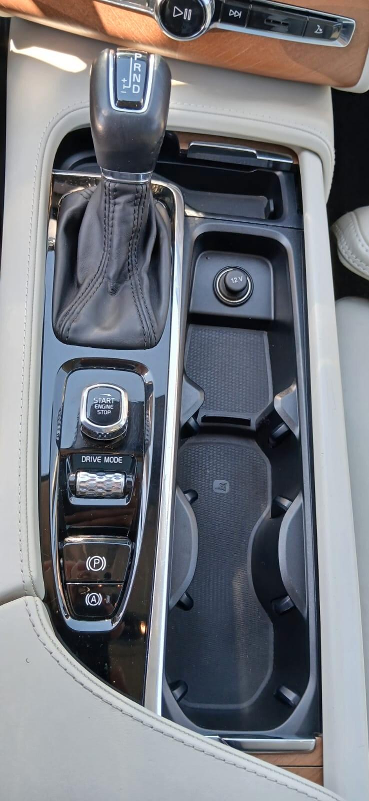 Volvo XC90 T6 AWD Geartronic Inscription - 2019